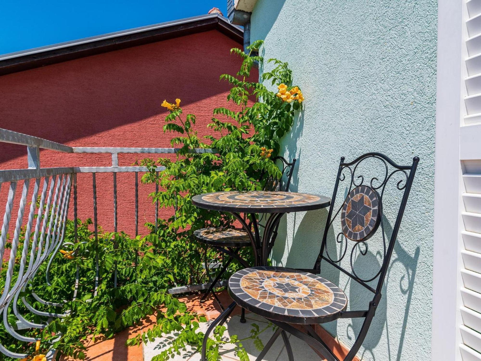 Beautiful Holiday Home With Private Pool, Nice Garden With Relax Area, Taverne Масленица Екстер'єр фото